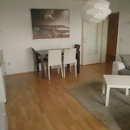 Maute Wohnen Whg 4 Kan 2 Og Apartment Frechen